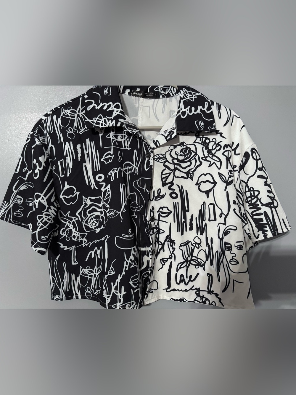 SHEIN Monochrome Graffiti Rose Contrast Button-Up Shirt